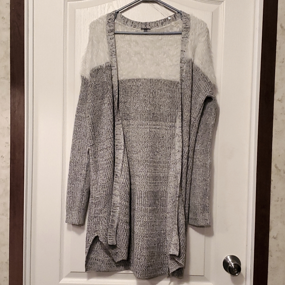Women's cardigan